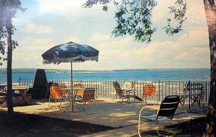 Island View Cottages (Bay Bank Motel) - Vintage Postcard